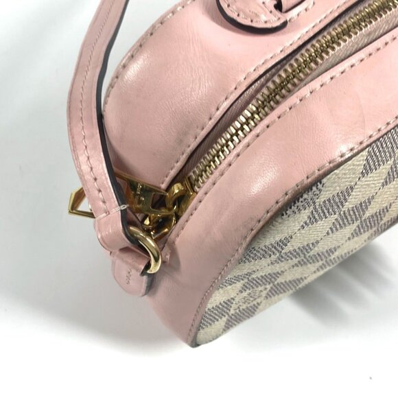 LOUIS VUITTON Pink Damier Shoulder Bag - Picture 12 of 16